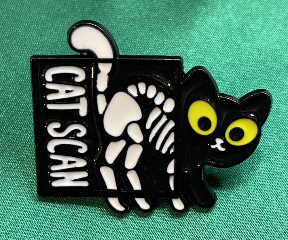 NWOT Black Enamel Cat Pin CAT SCAN Skeleton Halloween Lapel Veterinary Exam Bone